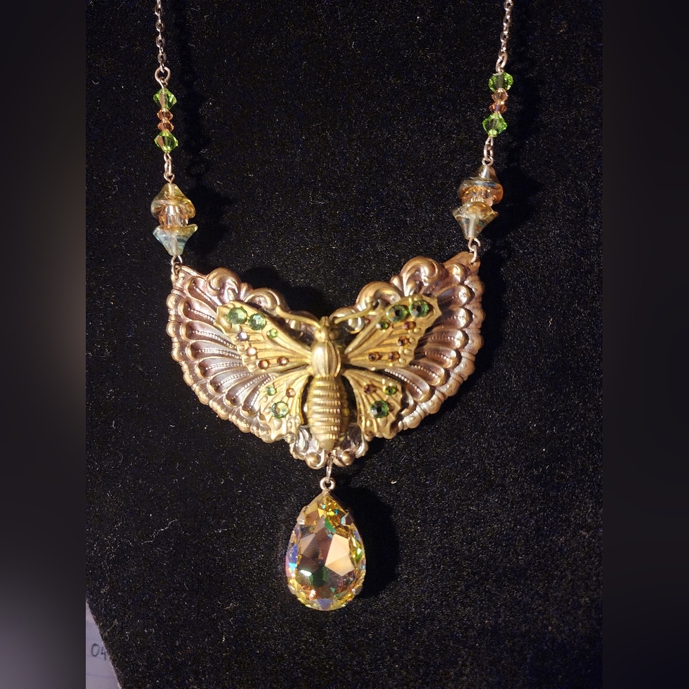 Vintage Butterfly Statement Necklace with Crystal Drop - Picture 8 of 11